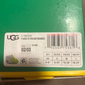 Sesame Street UGGs size o2/03